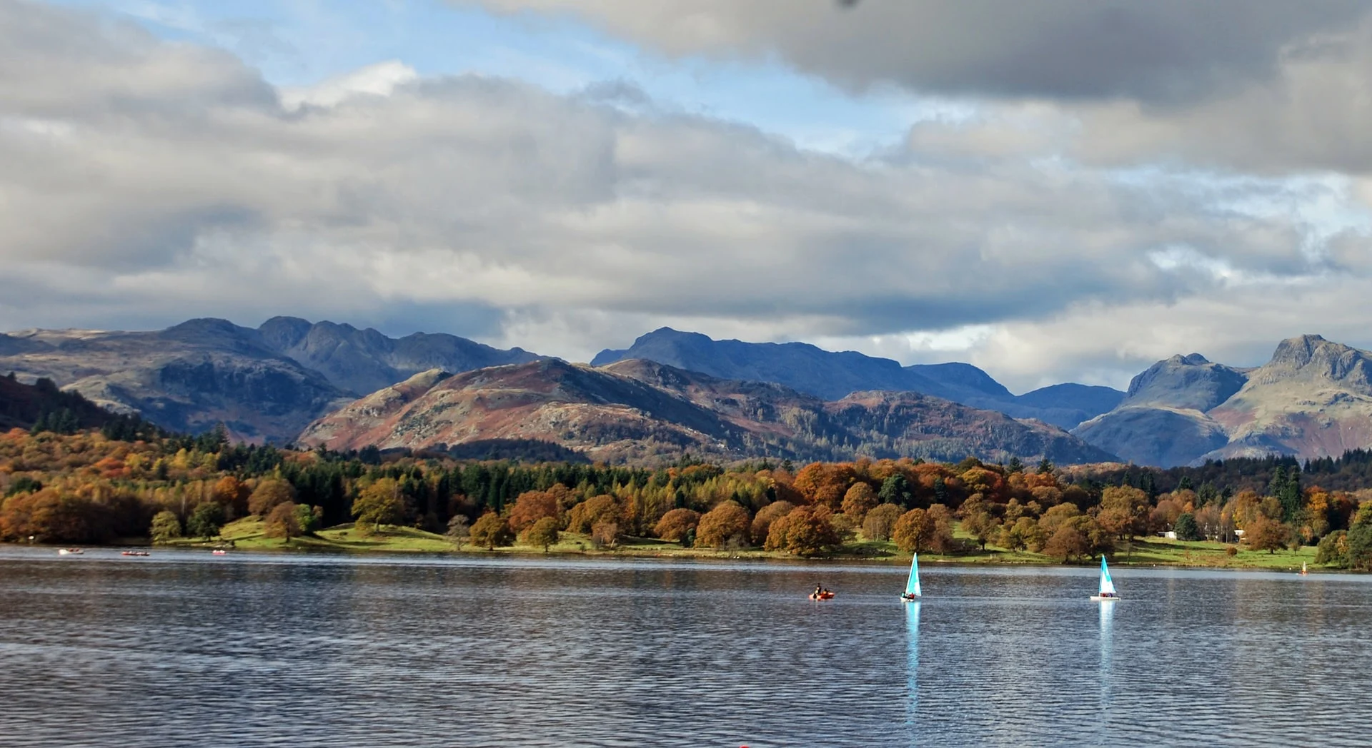windermere in the lake district