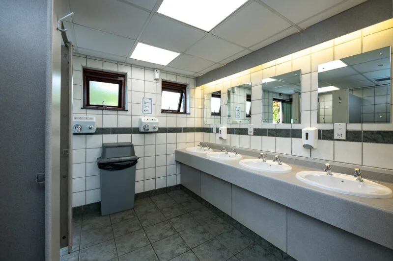 park cliffe shower and toilet block