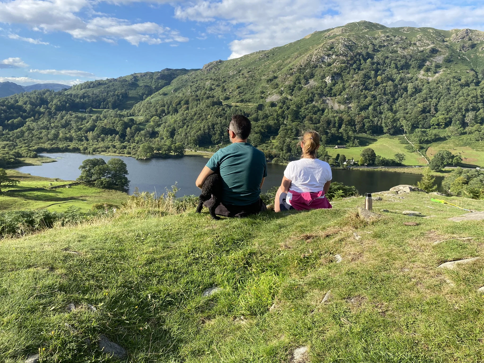 park cliffe couple relaxing with a view