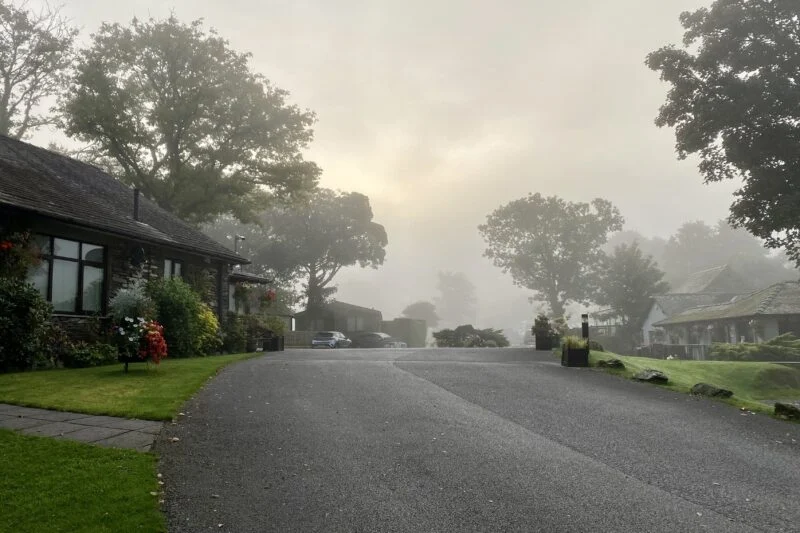 fog at park cliffe lake district