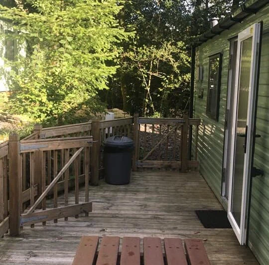terrace outside static caravan park cliffe