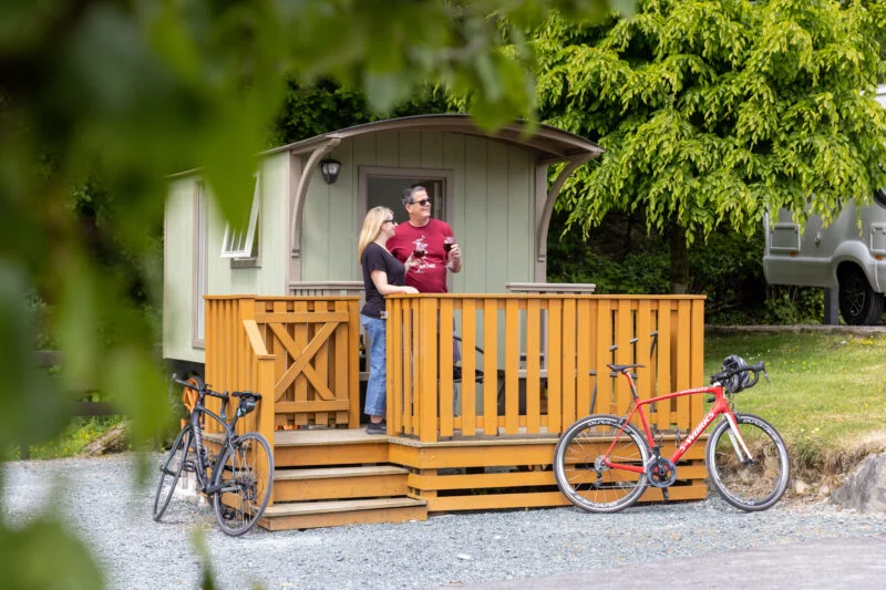 Couple Shepherds Hut at Park Cliffe Windermere
